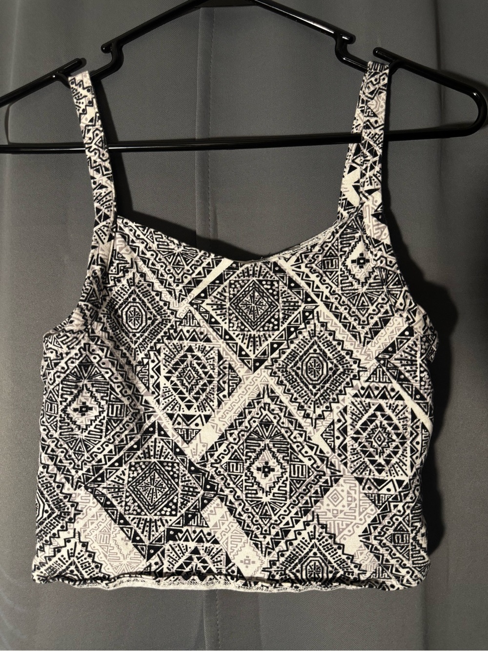 Aeropostale Black and White Geometric Crop Tank
